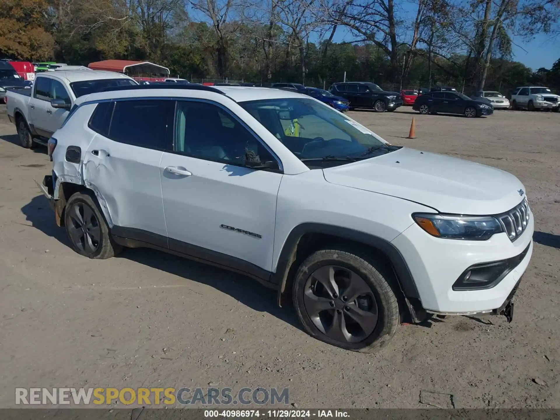 1 Photograph of a damaged car 3C4NJDFB6NT130538 JEEP COMPASS 2022
