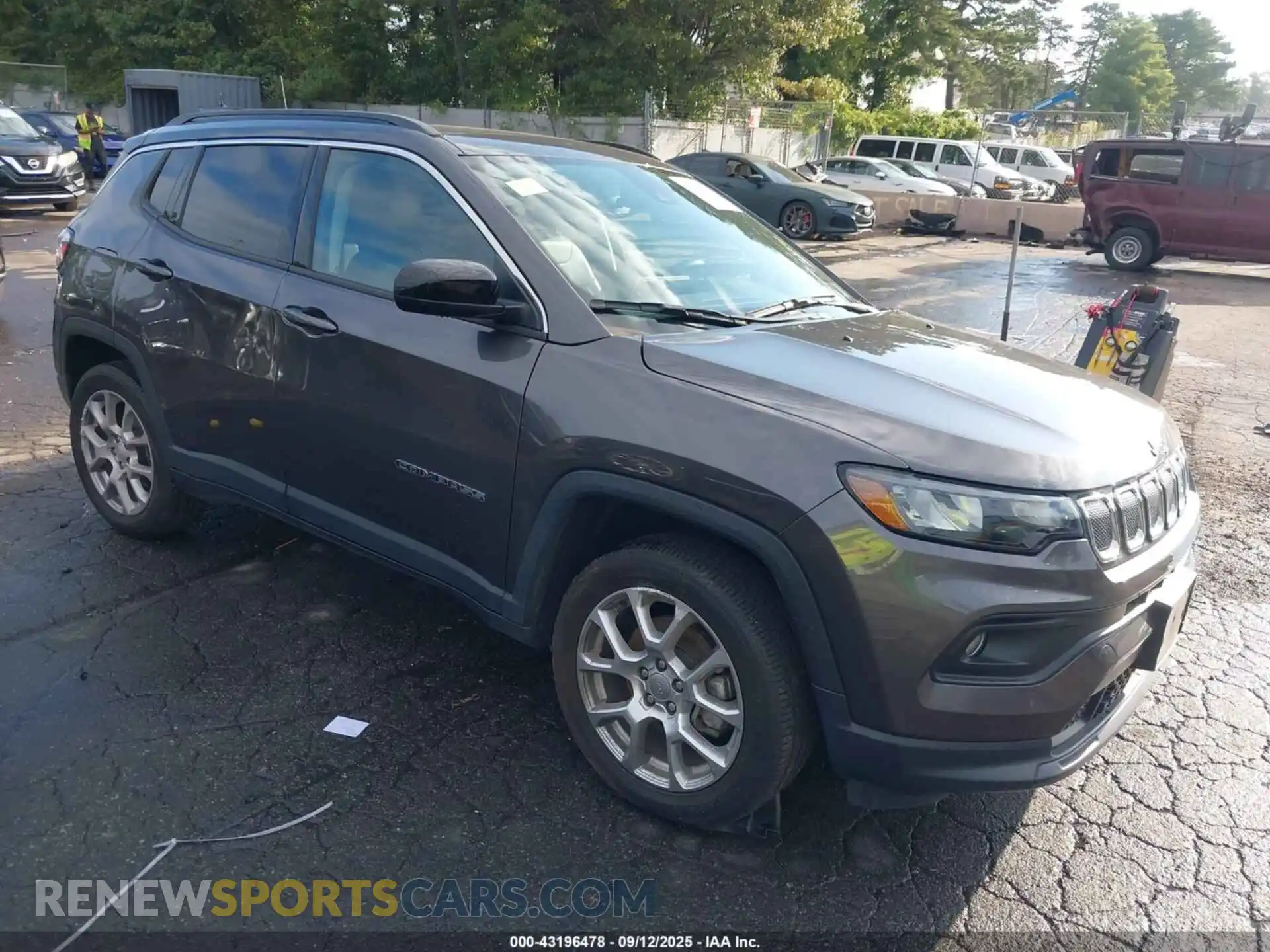 1 Photograph of a damaged car 3C4NJDFB6NT181098 JEEP COMPASS 2022