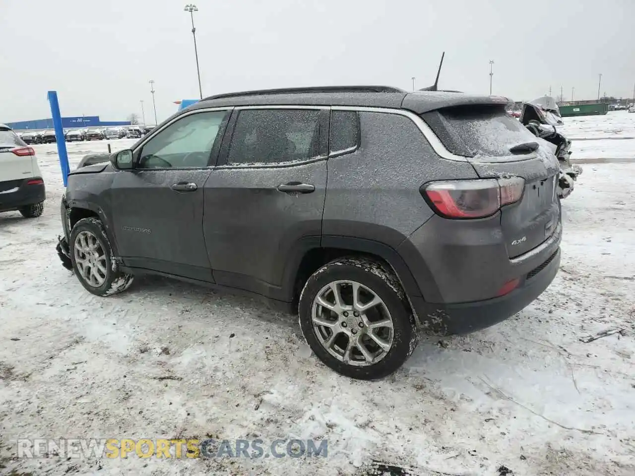 2 Photograph of a damaged car 3C4NJDFB8NT198775 JEEP COMPASS 2022