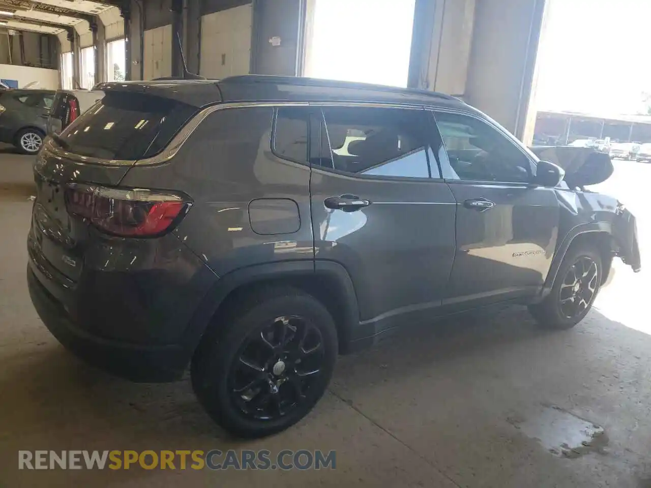 3 Photograph of a damaged car 3C4NJDFBXNT183775 JEEP COMPASS 2022