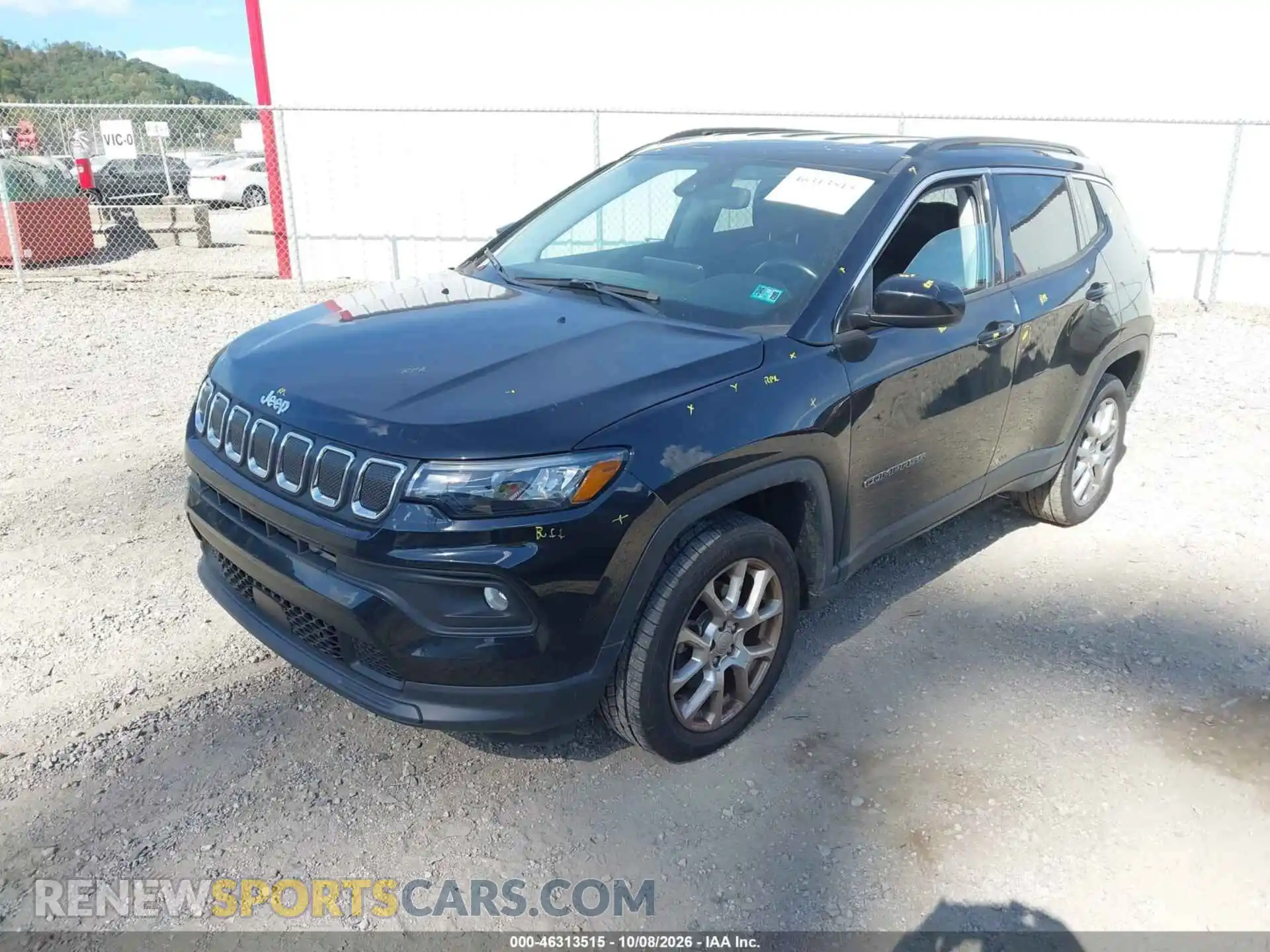 2 Photograph of a damaged car 3C4NJDFBXNT214166 JEEP COMPASS 2022