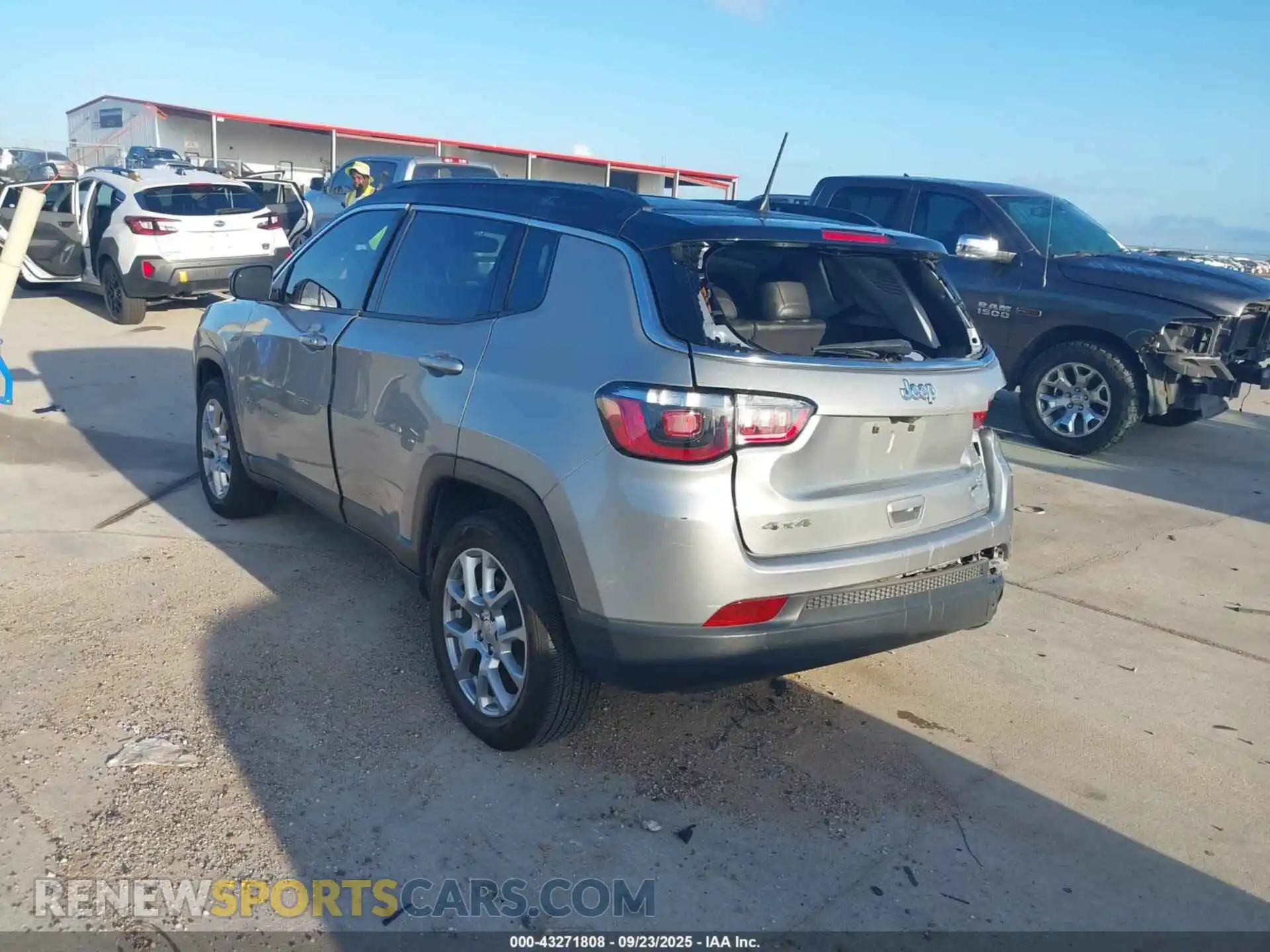 3 Photograph of a damaged car 3C4NJDFBXNT231873 JEEP COMPASS 2022