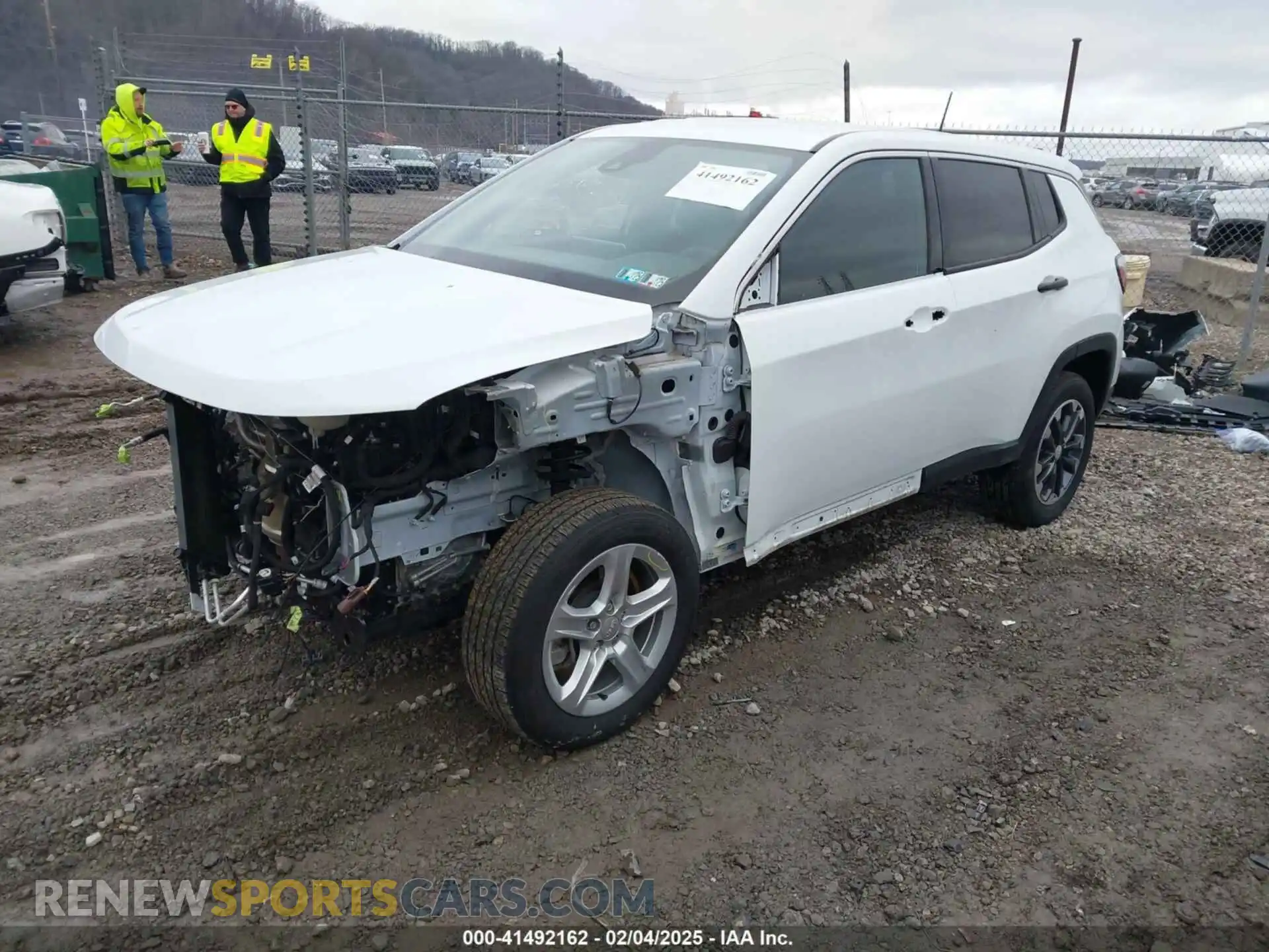 2 Photograph of a damaged car 3C4NJDAN0PT516635 JEEP COMPASS 2023