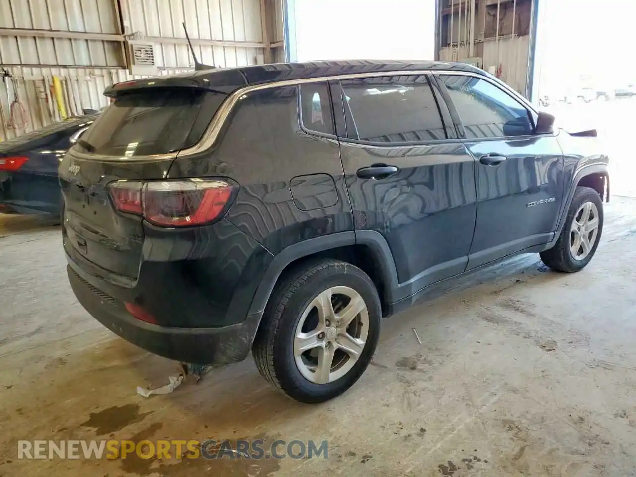 3 Photograph of a damaged car 3C4NJDAN1PT572468 JEEP COMPASS 2023