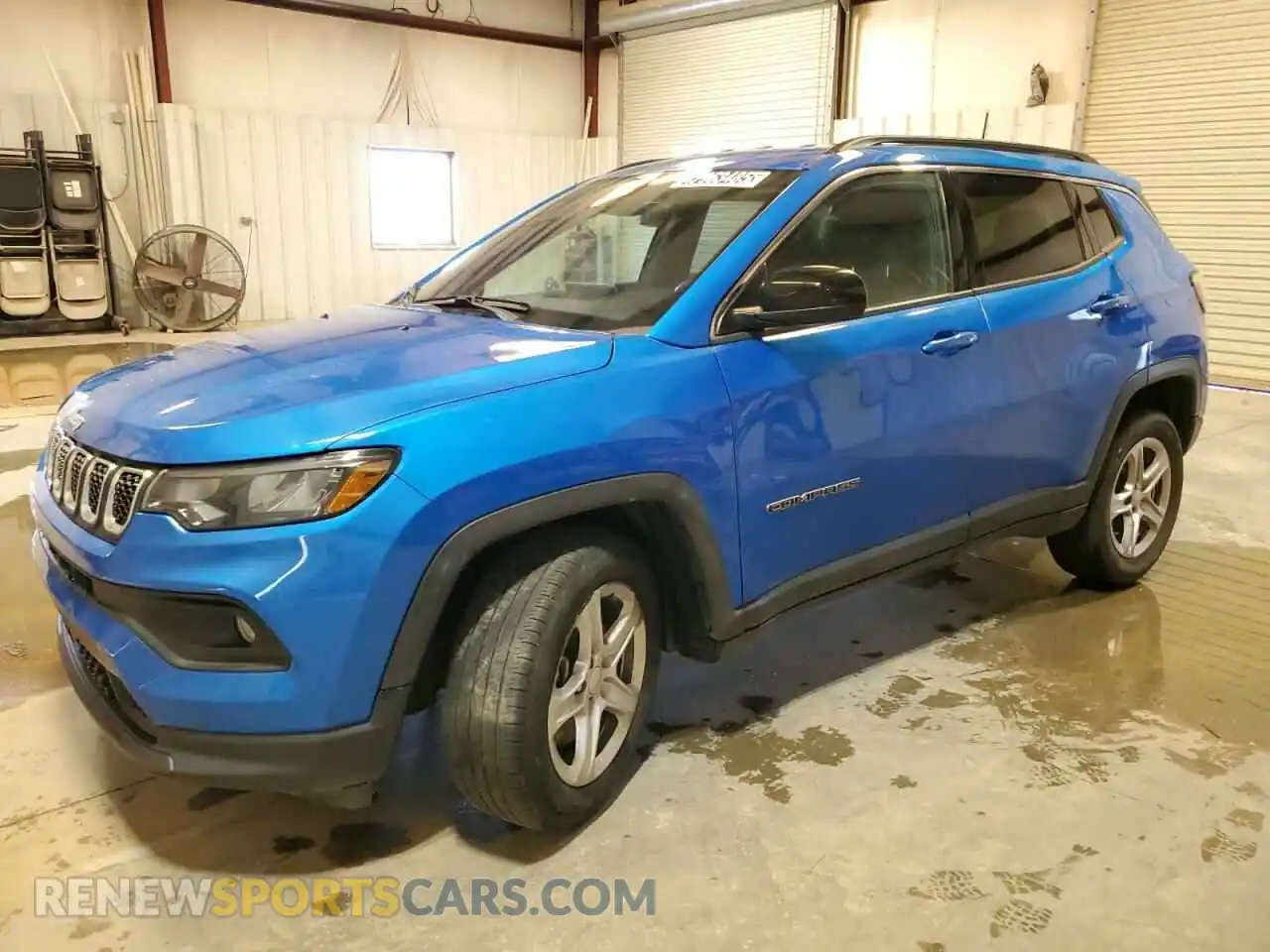 1 Photograph of a damaged car 3C4NJDBN0PT551447 JEEP COMPASS 2023