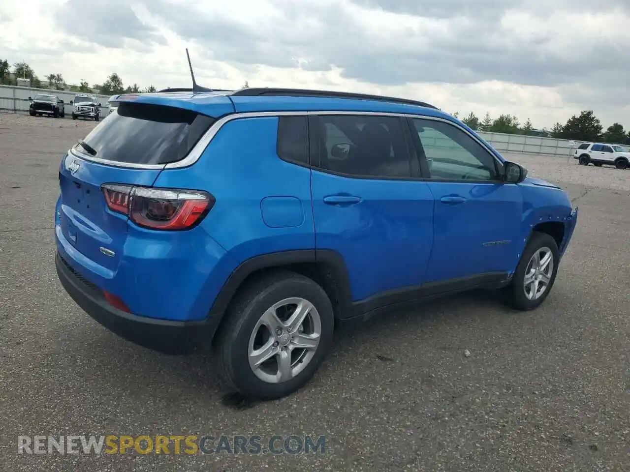 3 Photograph of a damaged car 3C4NJDBN1PT537959 JEEP COMPASS 2023