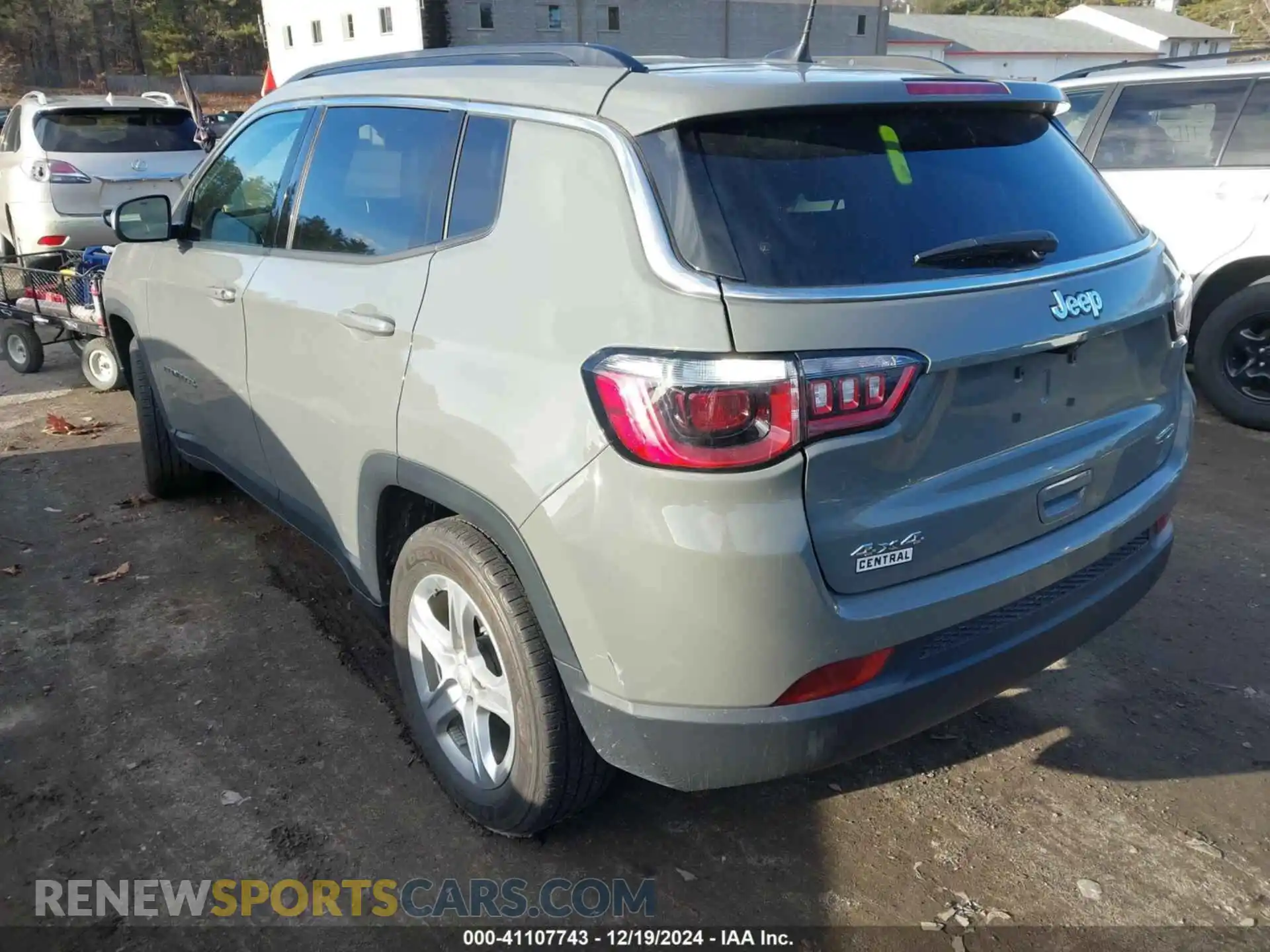 3 Photograph of a damaged car 3C4NJDBN2PT541941 JEEP COMPASS 2023