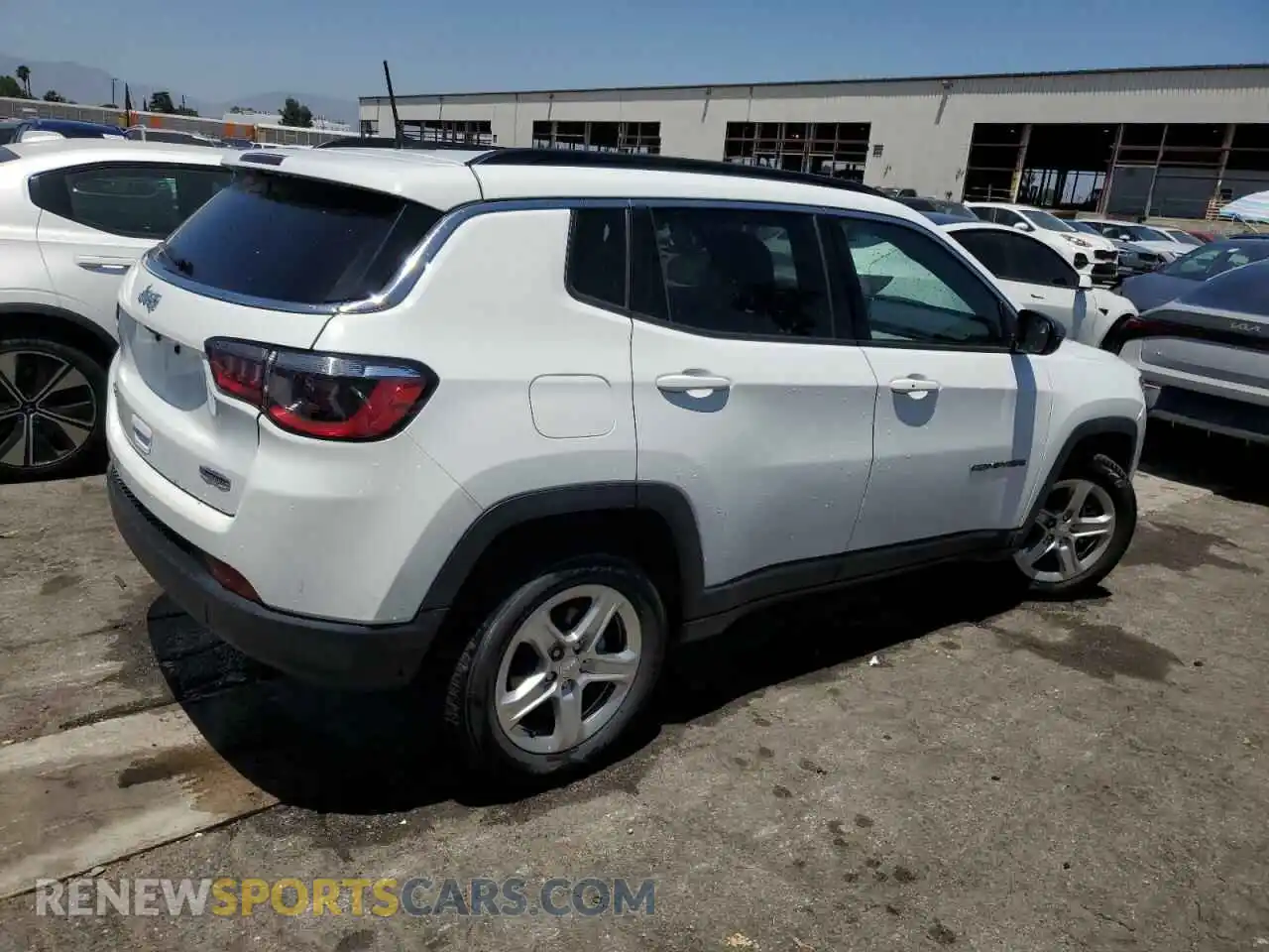 3 Фотография поврежденного автомобиля 3C4NJDBN3PT553371 JEEP COMPASS 2023