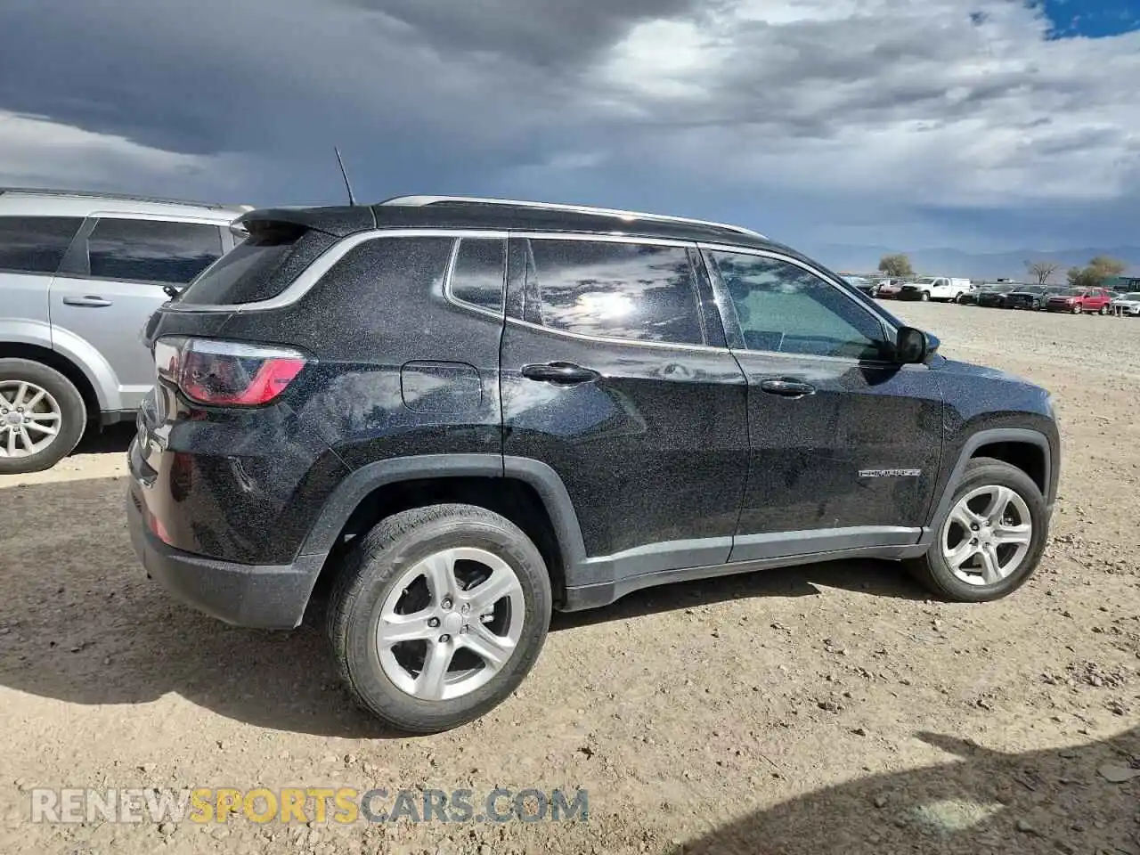 3 Photograph of a damaged car 3C4NJDBN4PT549202 JEEP COMPASS 2023