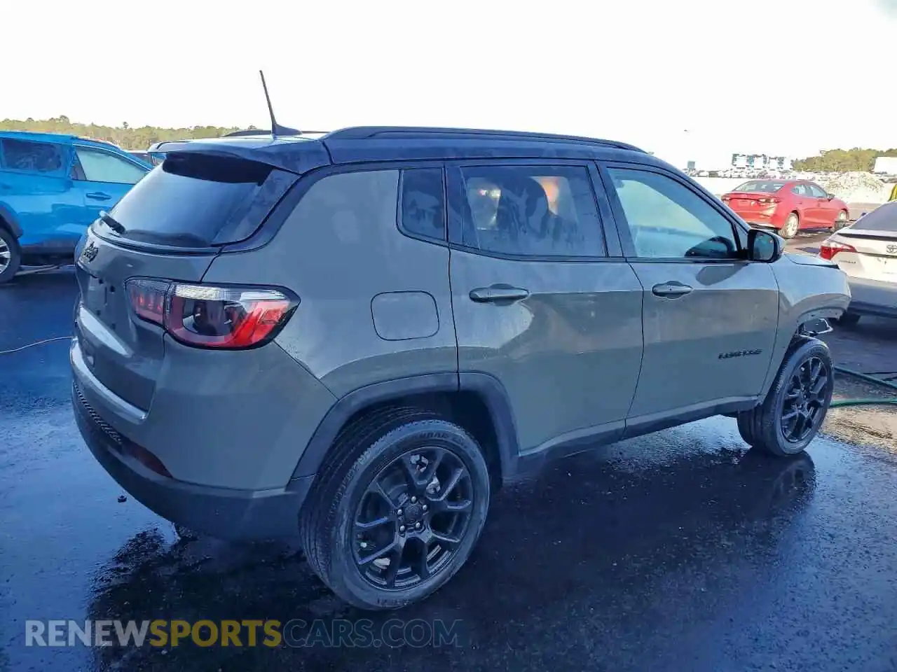 3 Photograph of a damaged car 3C4NJDBN4PT563052 JEEP COMPASS 2023