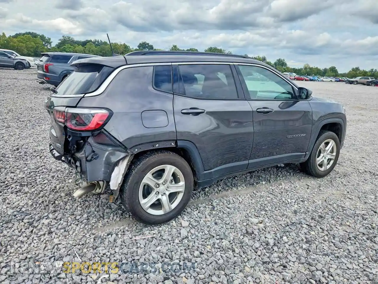 3 fotografías del automóvil dañado 3C4NJDBN5PT509582 JEEP COMPASS 2023