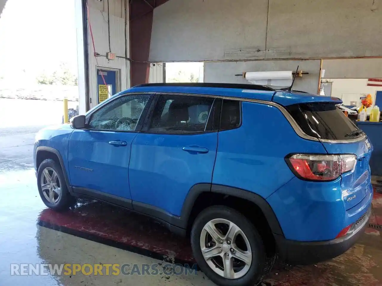 2 Photograph of a damaged car 3C4NJDBN5PT531047 JEEP COMPASS 2023