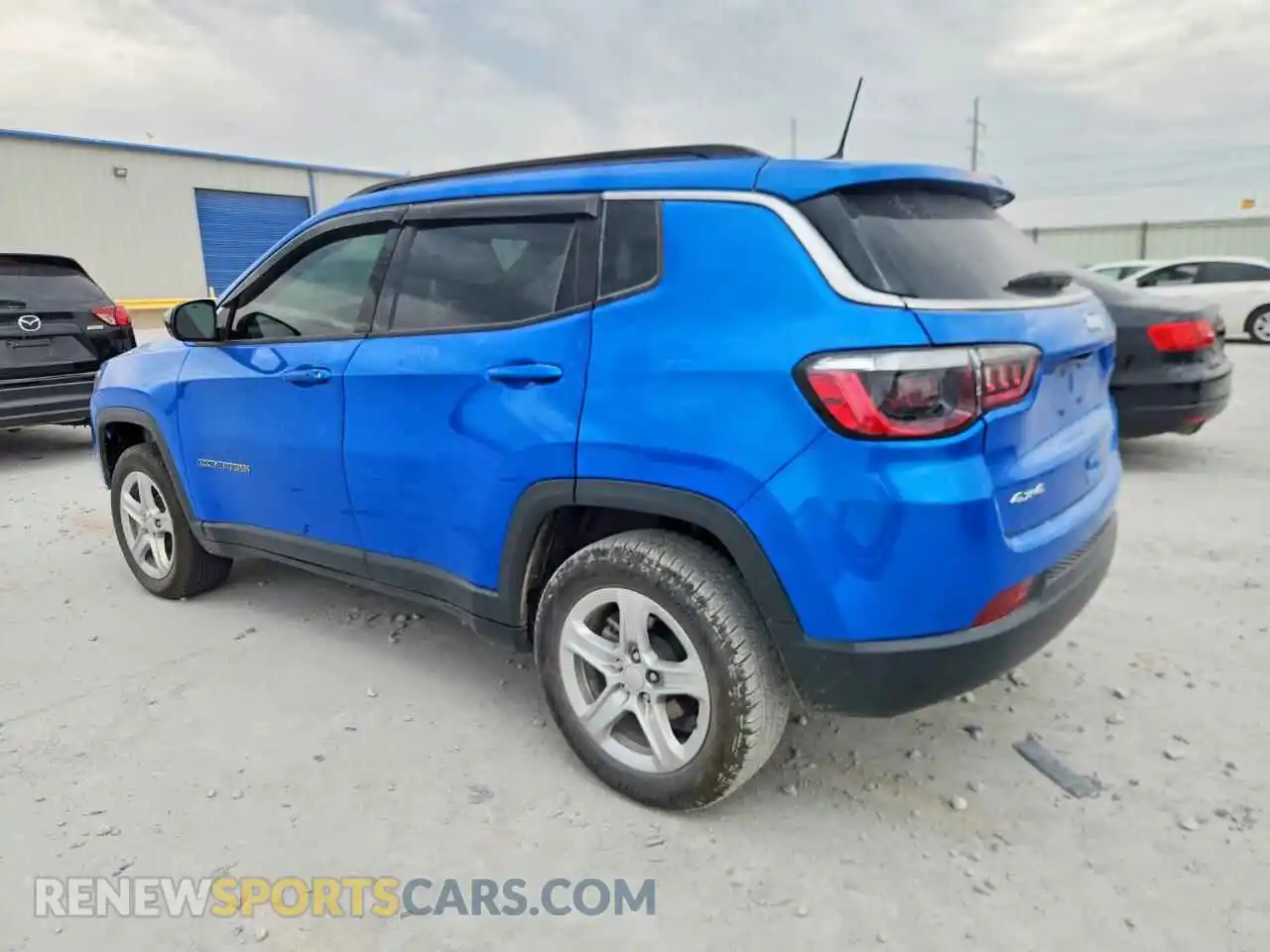 2 Photograph of a damaged car 3C4NJDBN5PT536829 JEEP COMPASS 2023