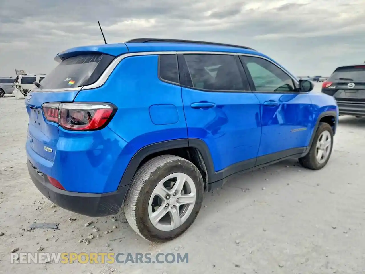 3 Photograph of a damaged car 3C4NJDBN5PT536829 JEEP COMPASS 2023