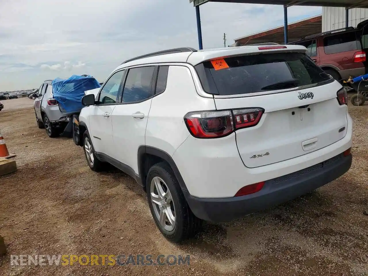 2 Photograph of a damaged car 3C4NJDBN5PT562251 JEEP COMPASS 2023