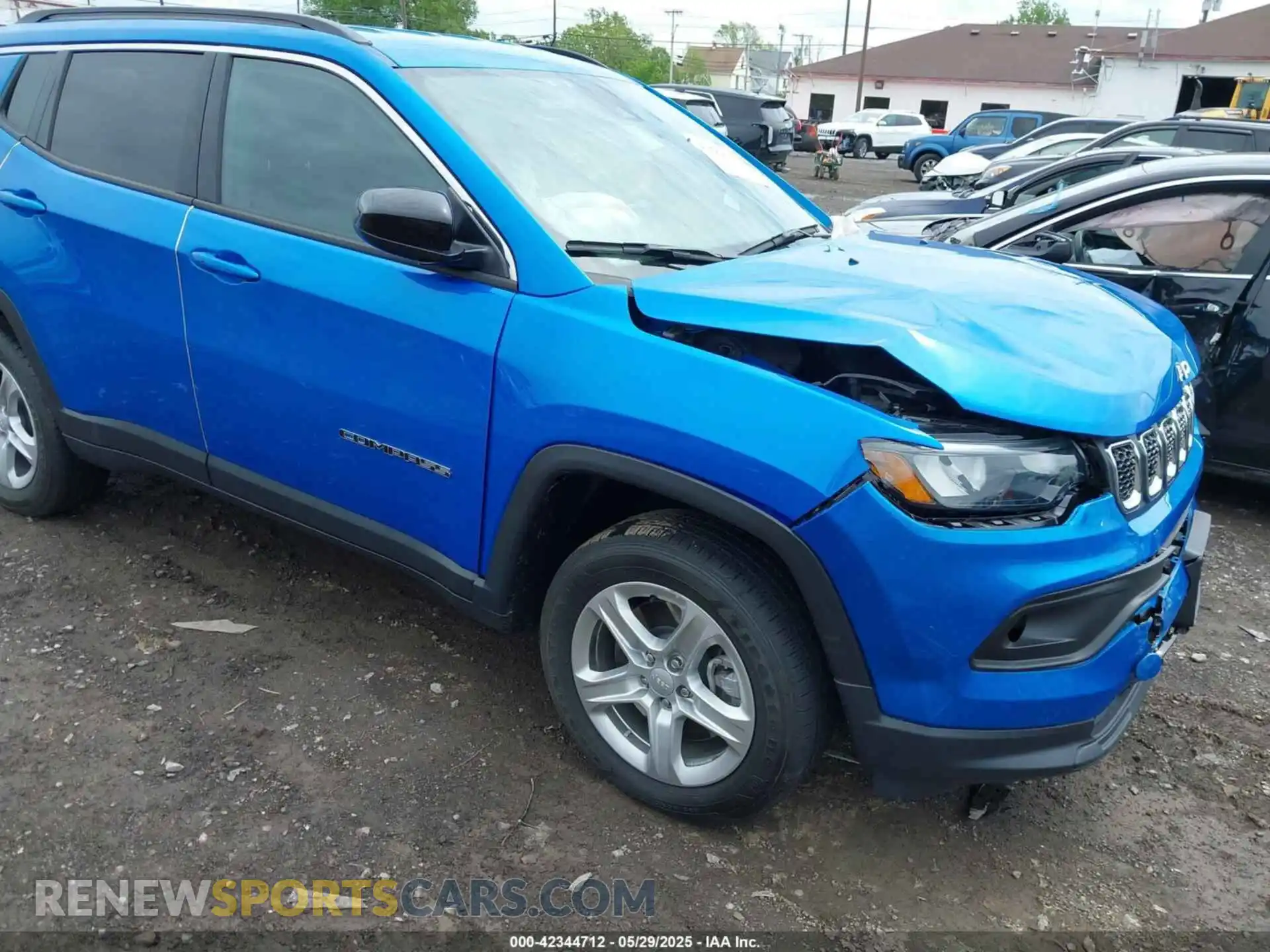 1 Photograph of a damaged car 3C4NJDBN6PT513561 JEEP COMPASS 2023