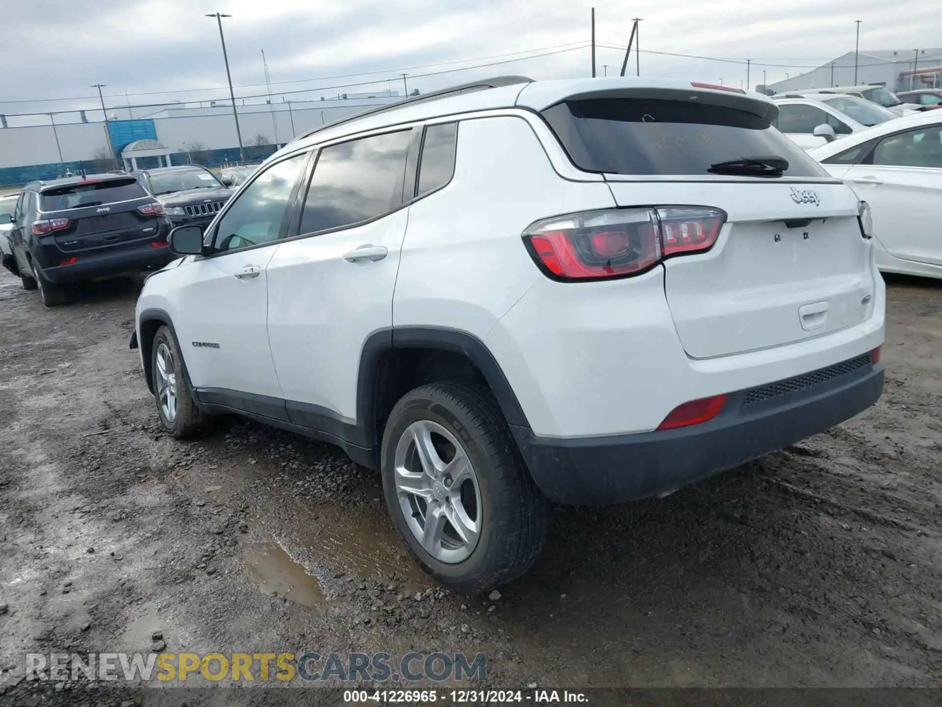 3 Photograph of a damaged car 3C4NJDBN6PT556992 JEEP COMPASS 2023