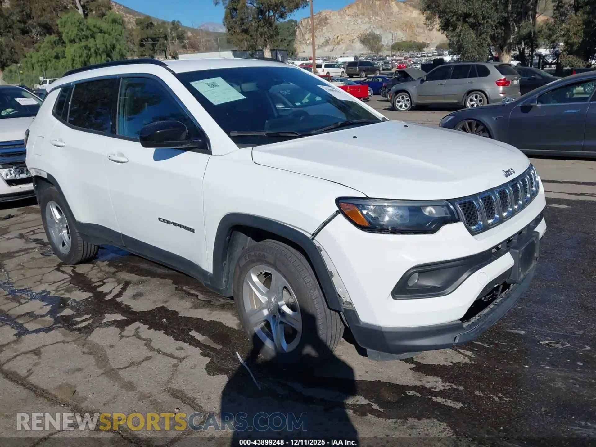 1 Photograph of a damaged car 3C4NJDBN6PT561934 JEEP COMPASS 2023