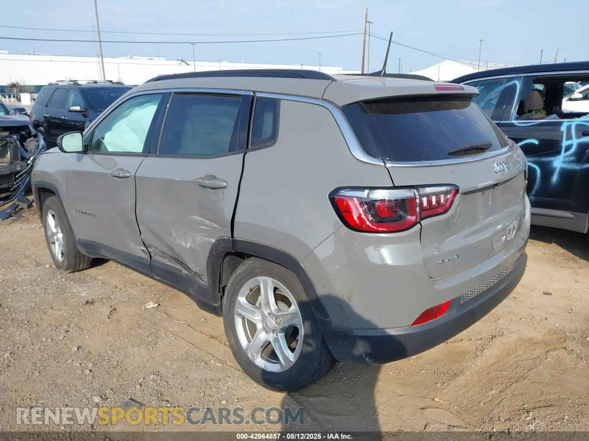 3 Photograph of a damaged car 3C4NJDBN7PT520731 JEEP COMPASS 2023