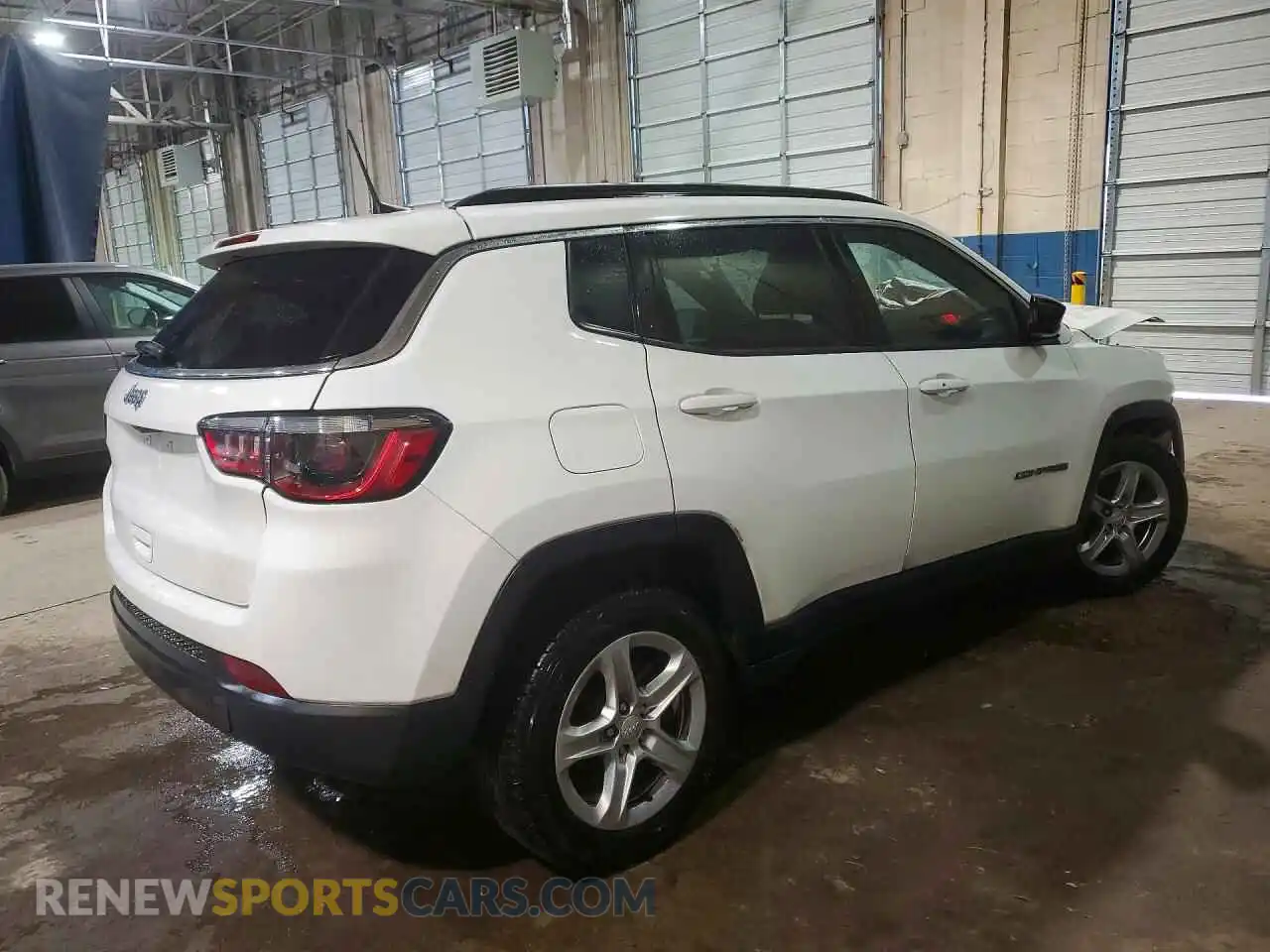 3 Photograph of a damaged car 3C4NJDBN7PT553096 JEEP COMPASS 2023