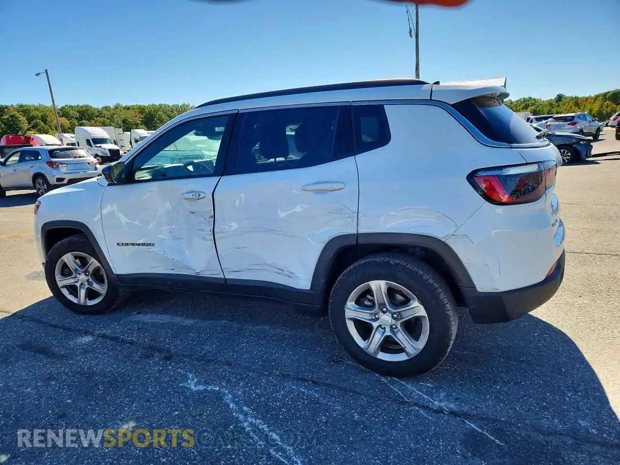 2 fotografías del automóvil dañado 3C4NJDBN8PT562034 JEEP COMPASS 2023