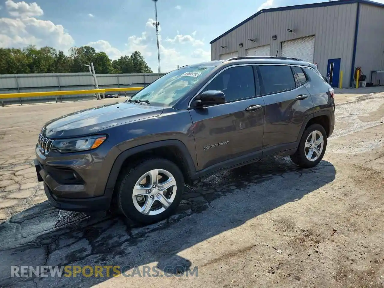1 Photograph of a damaged car 3C4NJDBN9PT533478 JEEP COMPASS 2023