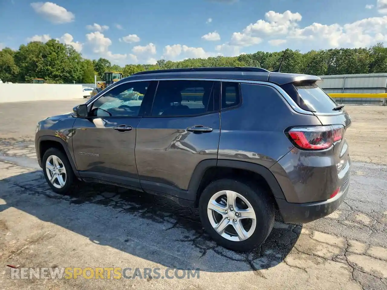 2 Photograph of a damaged car 3C4NJDBN9PT533478 JEEP COMPASS 2023