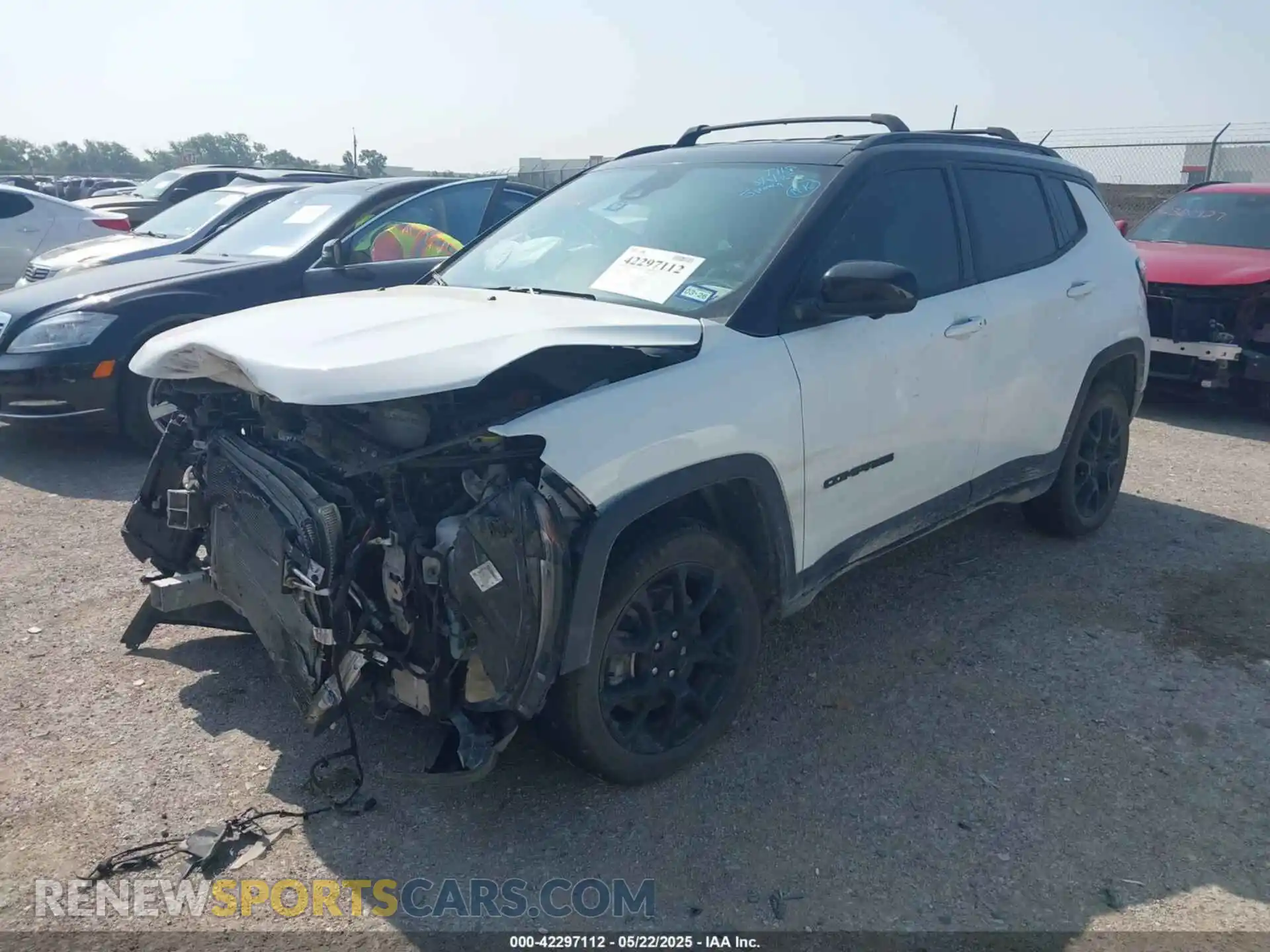 2 Photograph of a damaged car 3C4NJDBNXPT513661 JEEP COMPASS 2023