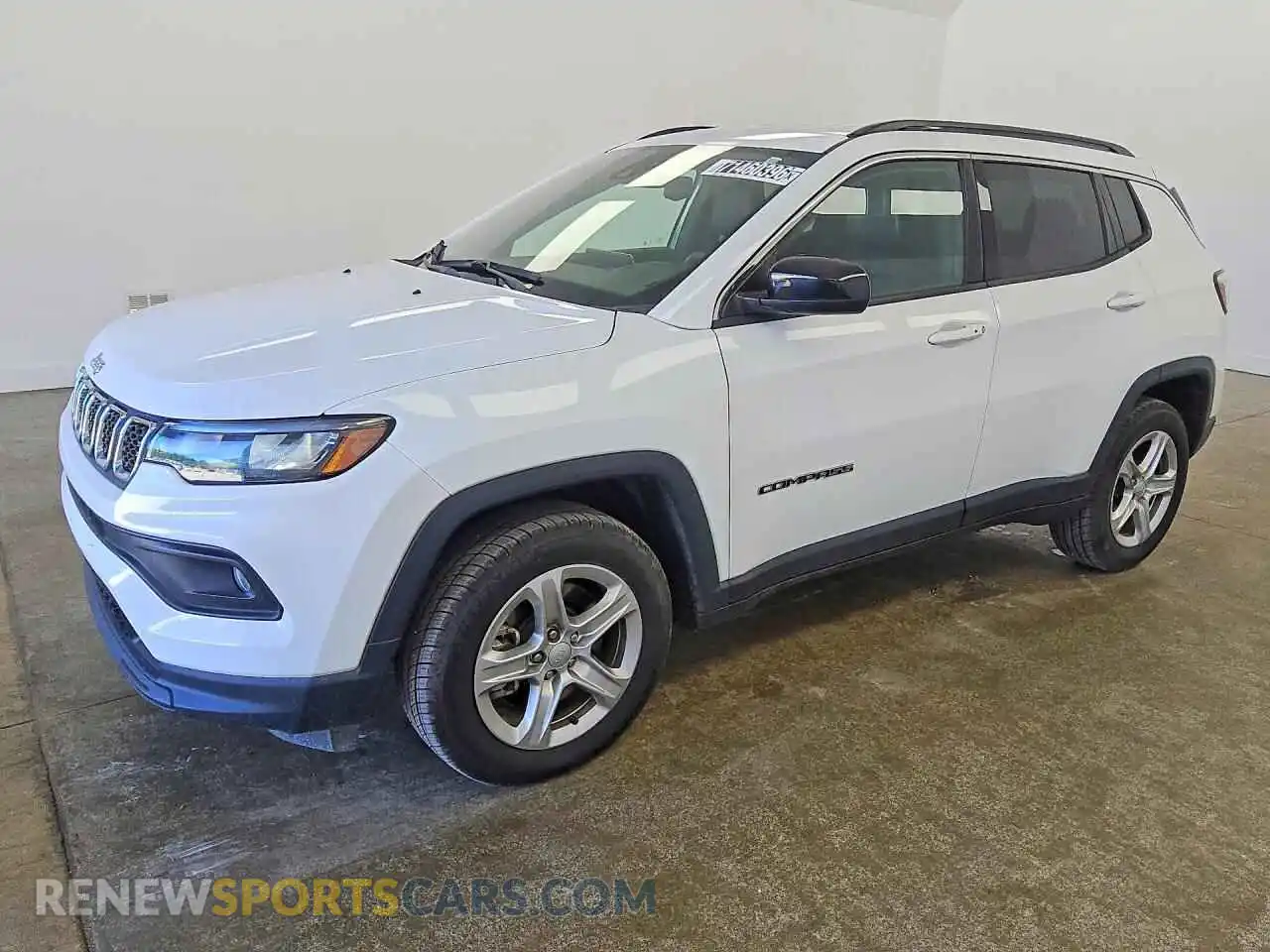 1 Фотография поврежденного автомобиля 3C4NJDBNXPT522991 JEEP COMPASS 2023