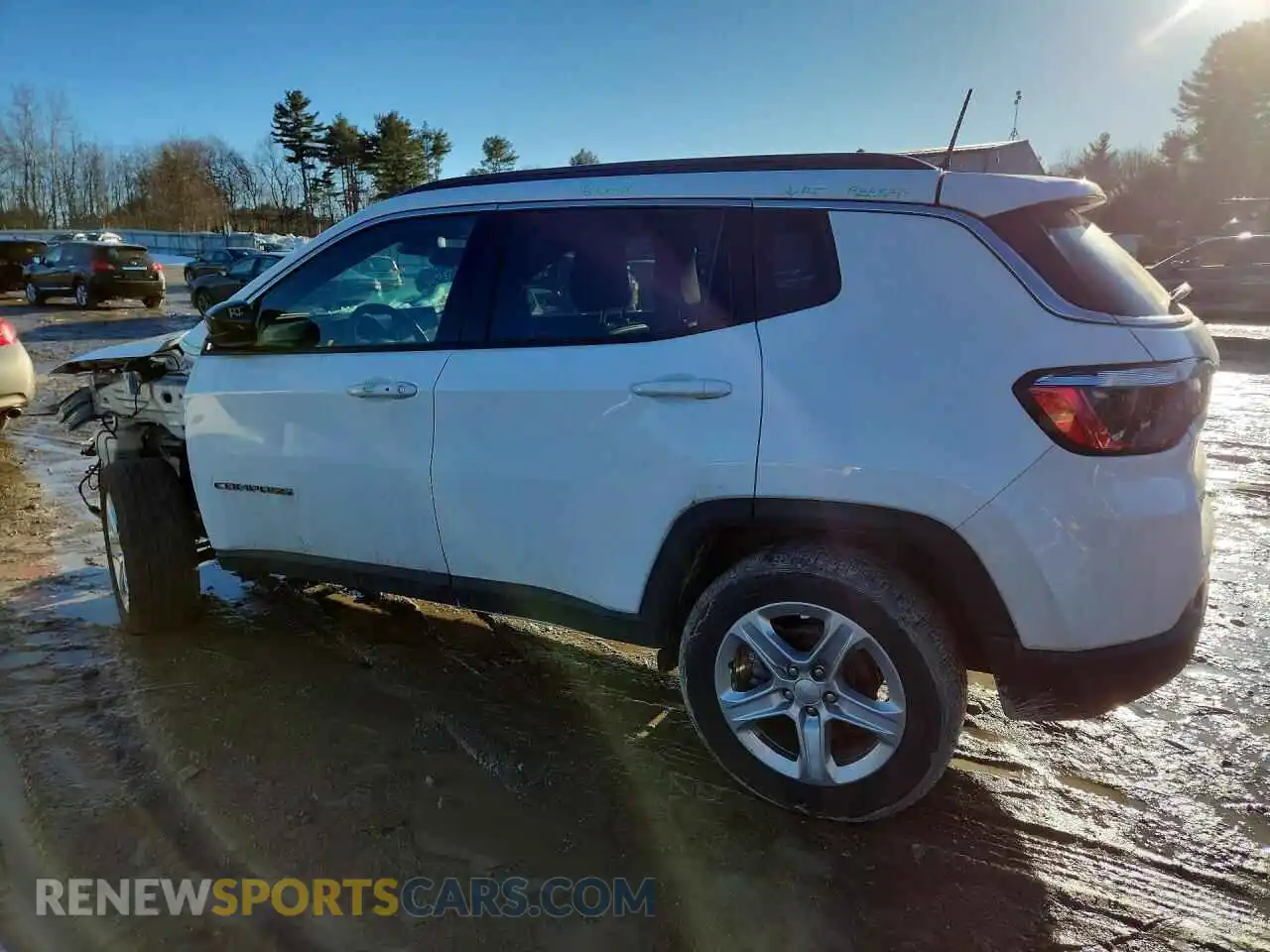 2 Photograph of a damaged car 3C4NJDBNXPT532923 JEEP COMPASS 2023