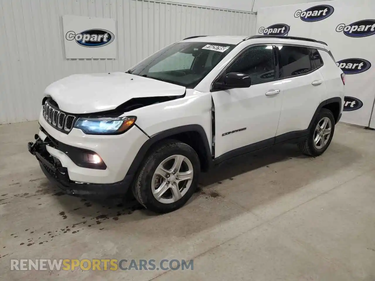 1 Photograph of a damaged car 3C4NJDBNXPT544182 JEEP COMPASS 2023