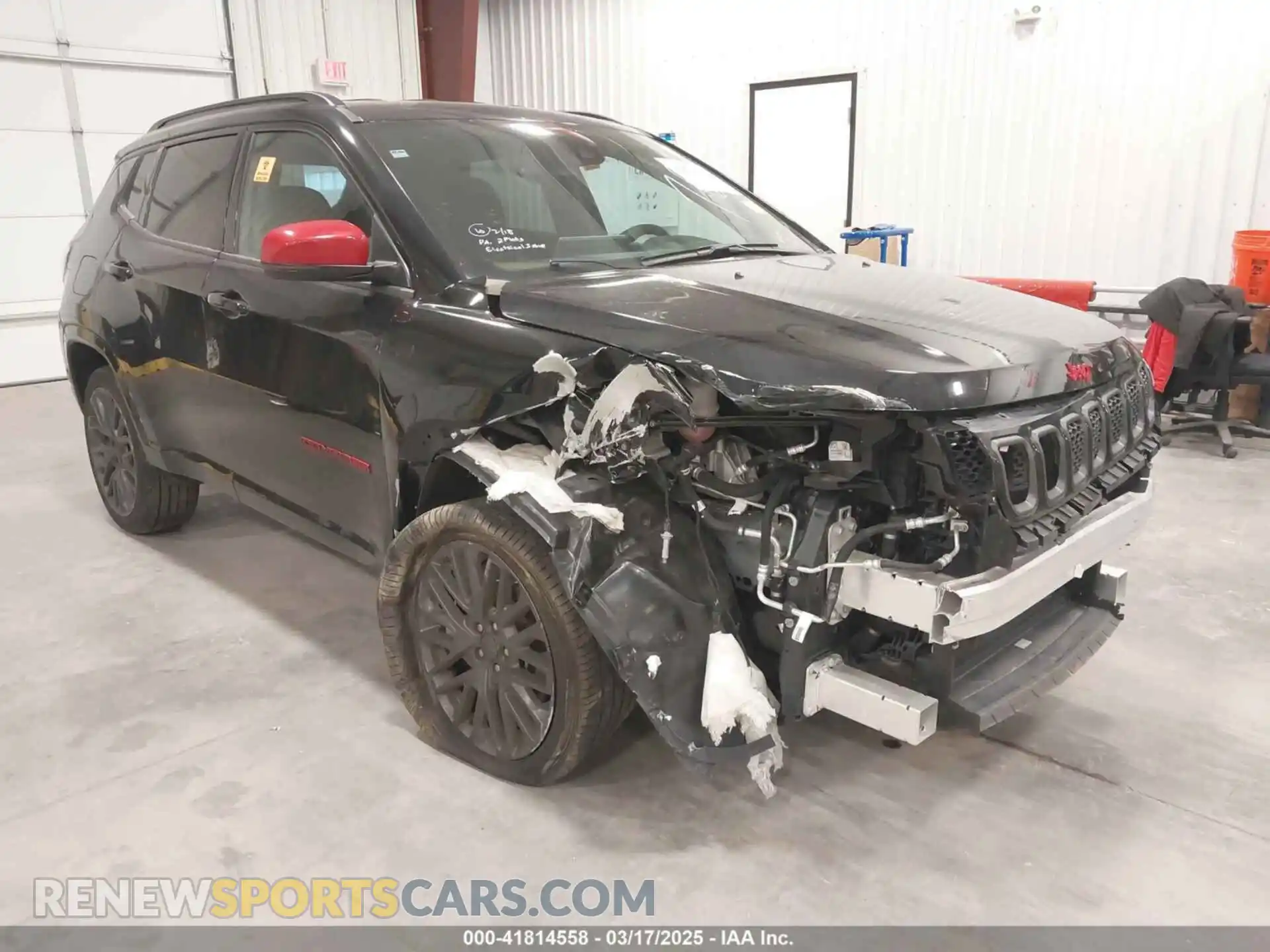 1 Фотография поврежденного автомобиля 3C4NJDCN0PT532766 JEEP COMPASS 2023