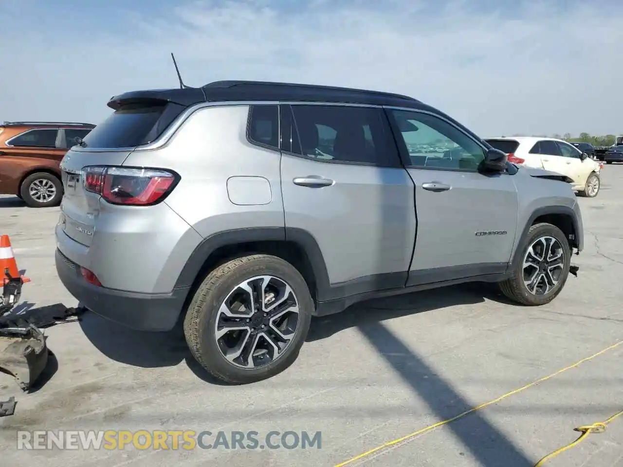 3 Photograph of a damaged car 3C4NJDCN1PT567106 JEEP COMPASS 2023
