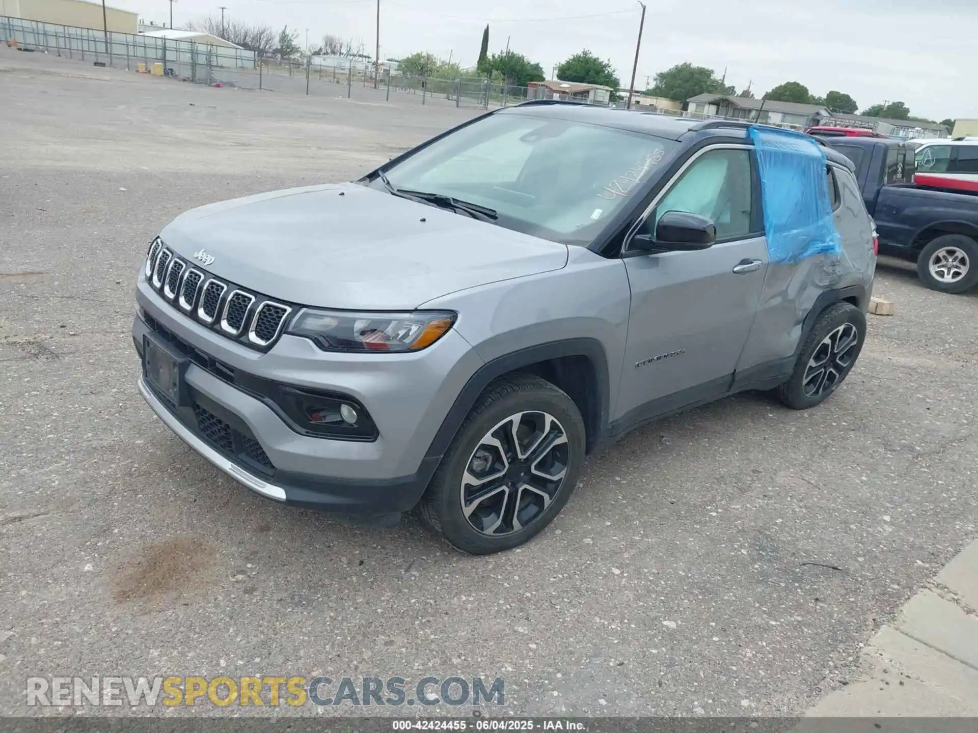 2 Photograph of a damaged car 3C4NJDCN4PT524802 JEEP COMPASS 2023