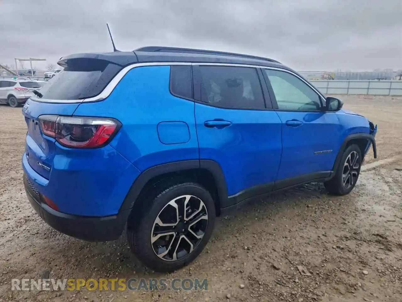 3 Photograph of a damaged car 3C4NJDCN4PT566130 JEEP COMPASS 2023