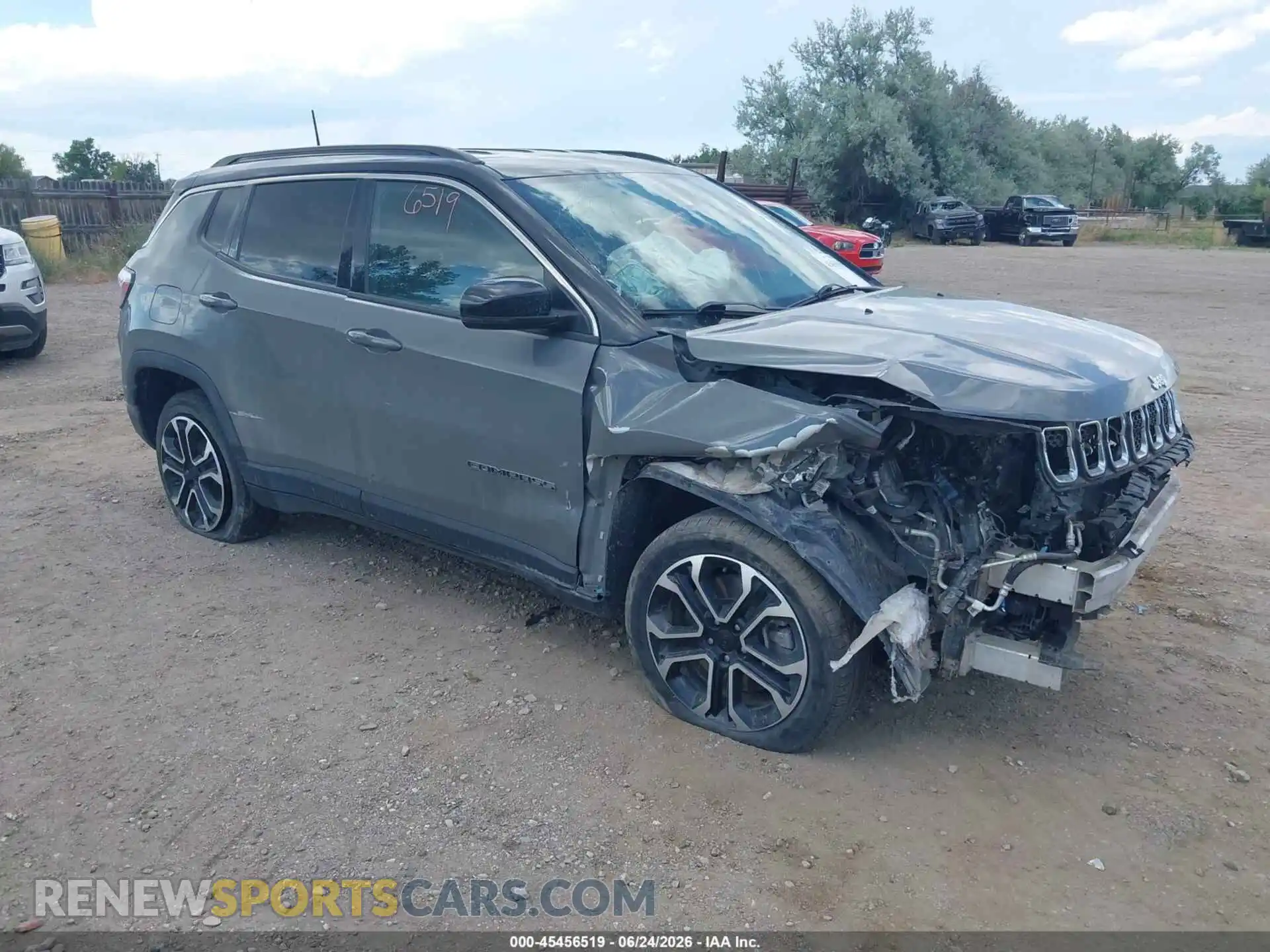 1 Photograph of a damaged car 3C4NJDCN5PT522590 JEEP COMPASS 2023