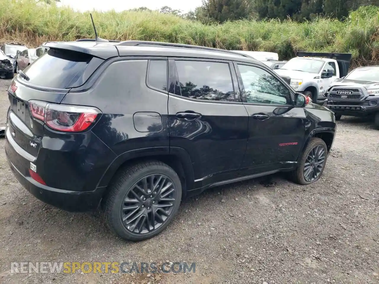 3 Photograph of a damaged car 3C4NJDCN9PT511432 JEEP COMPASS 2023