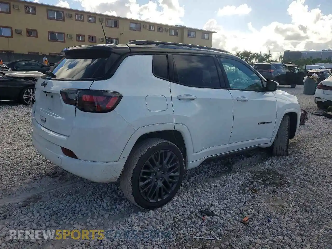 3 Photograph of a damaged car 3C4NJDCN9PT542258 JEEP COMPASS 2023