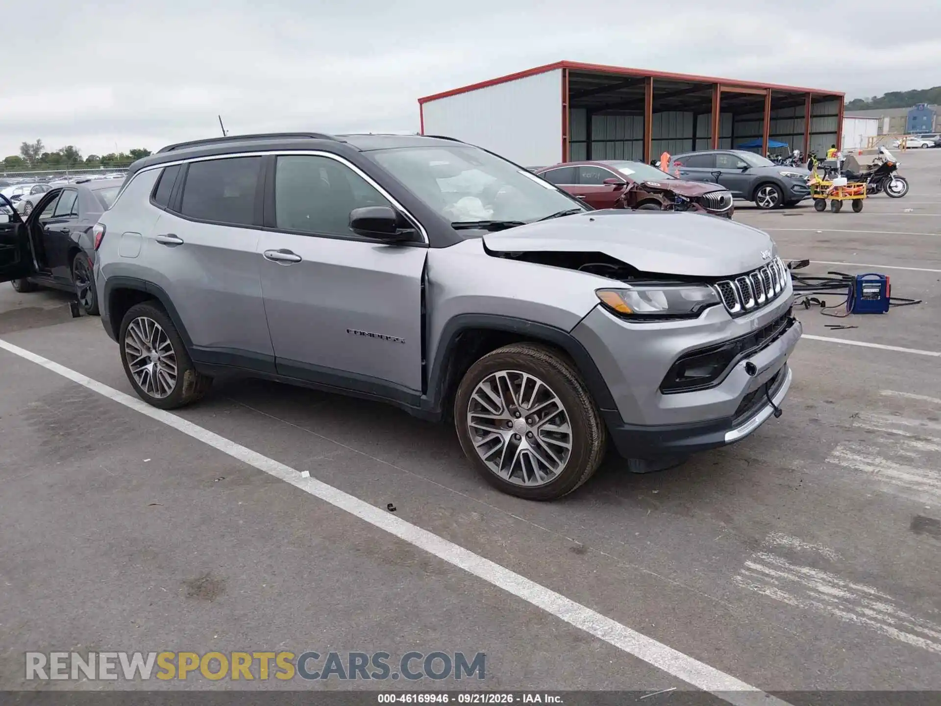 1 Photograph of a damaged car 3C4NJDCNXPT533407 JEEP COMPASS 2023