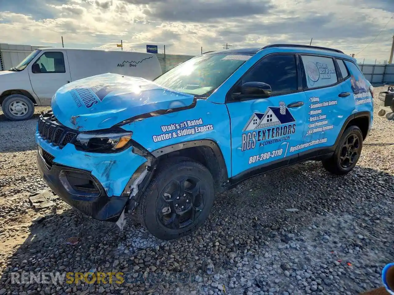 1 Photograph of a damaged car 3C4NJDDN0PT508482 JEEP COMPASS 2023