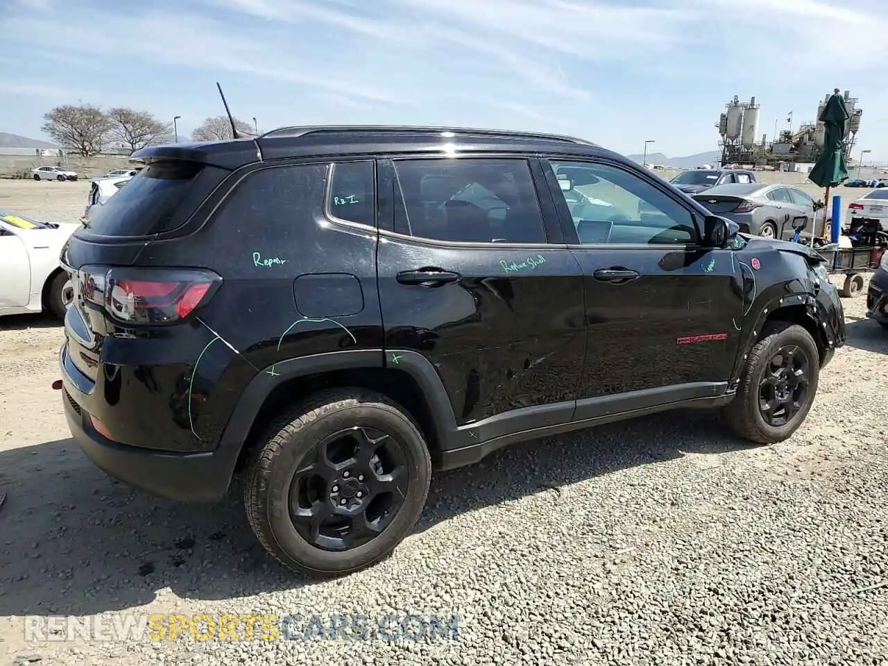 3 Photograph of a damaged car 3C4NJDDN0PT525413 JEEP COMPASS 2023