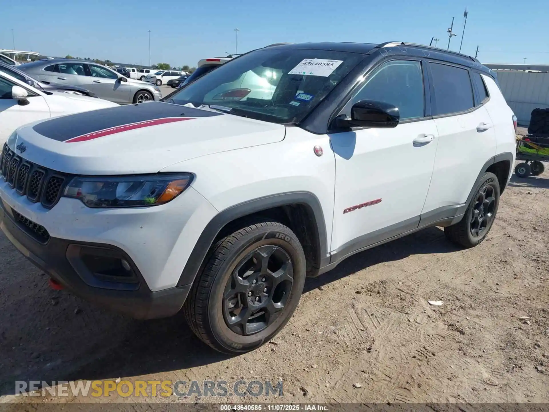 2 Photograph of a damaged car 3C4NJDDN1PT565063 JEEP COMPASS 2023