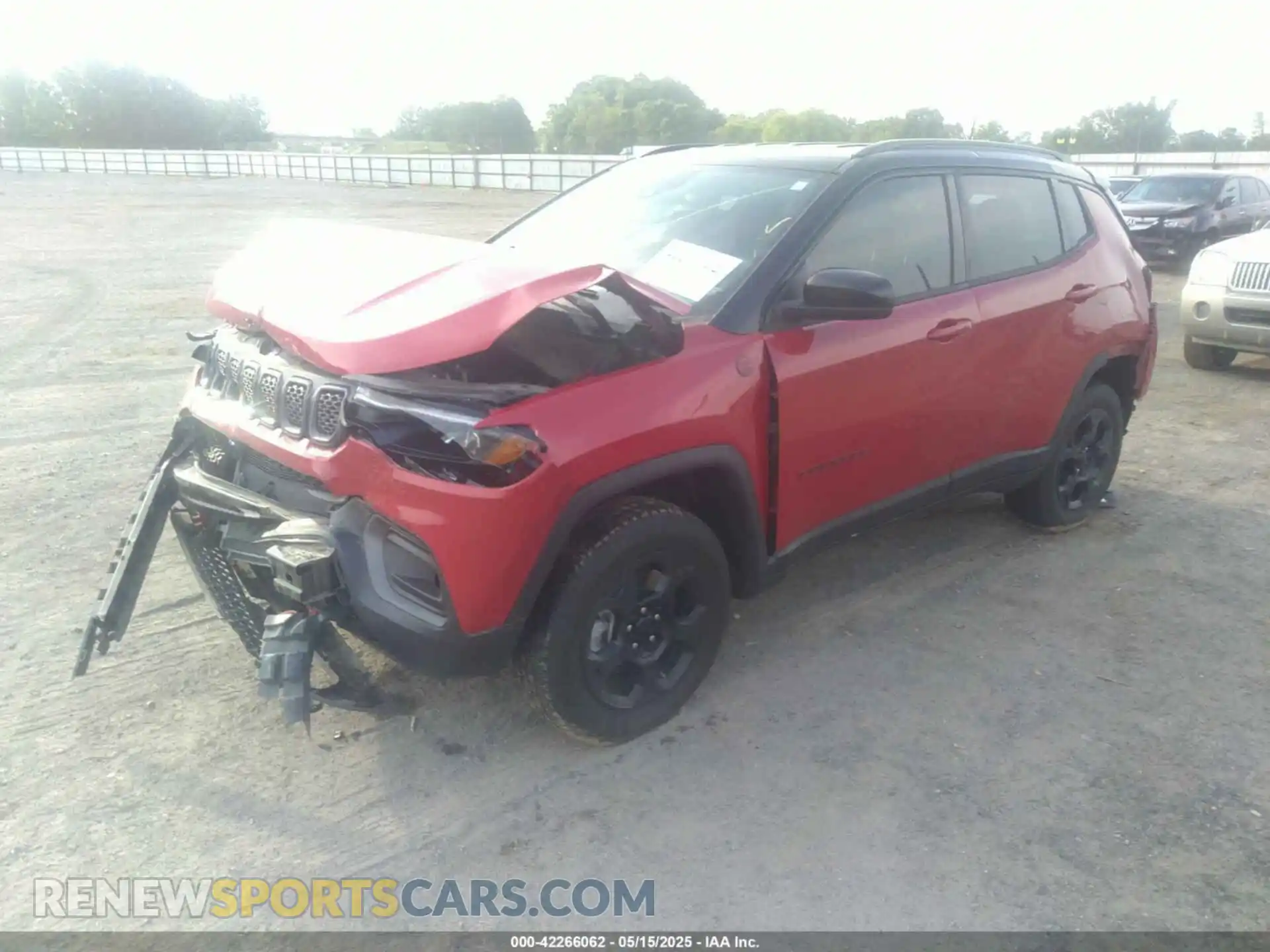2 Photograph of a damaged car 3C4NJDDN4PT508324 JEEP COMPASS 2023