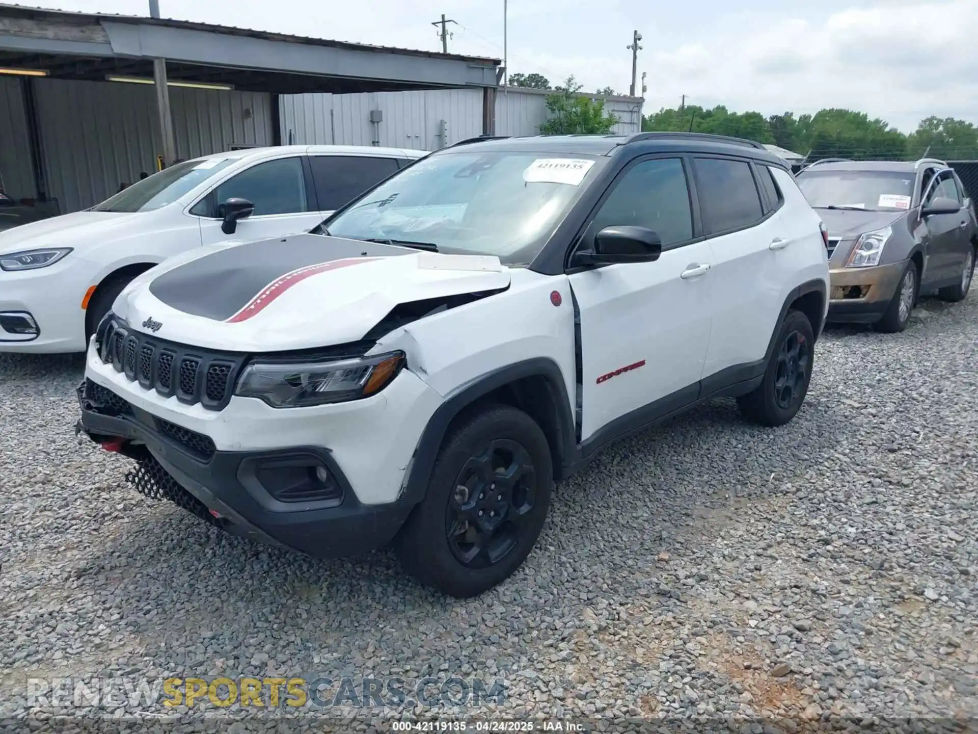 2 Photograph of a damaged car 3C4NJDDN4PT511725 JEEP COMPASS 2023