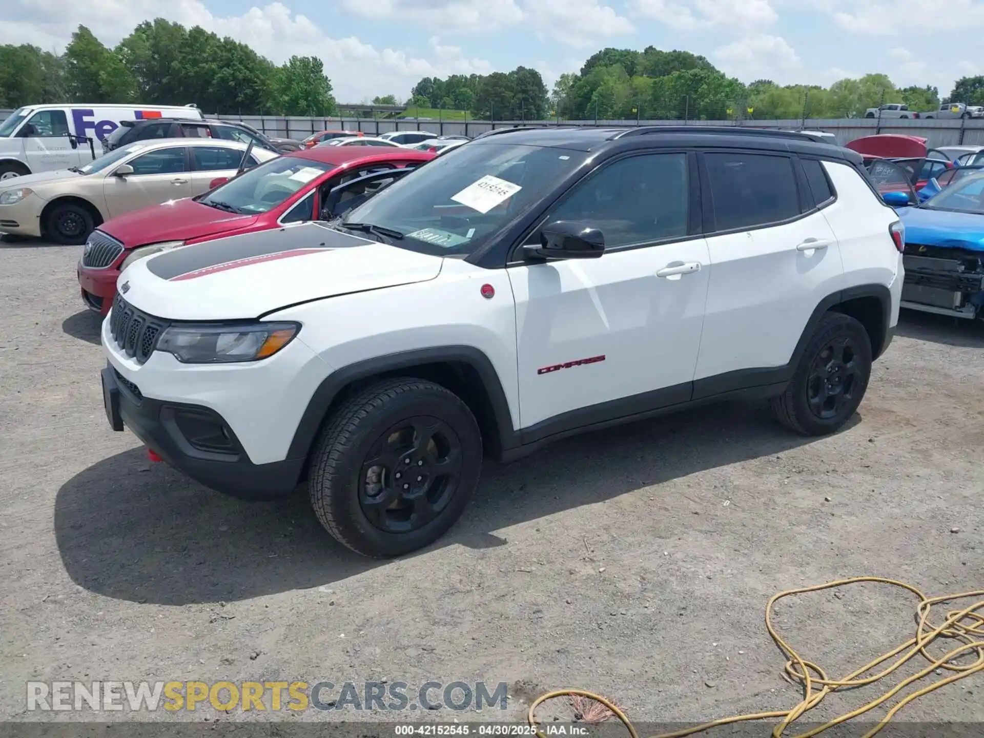 2 Photograph of a damaged car 3C4NJDDN5PT557872 JEEP COMPASS 2023