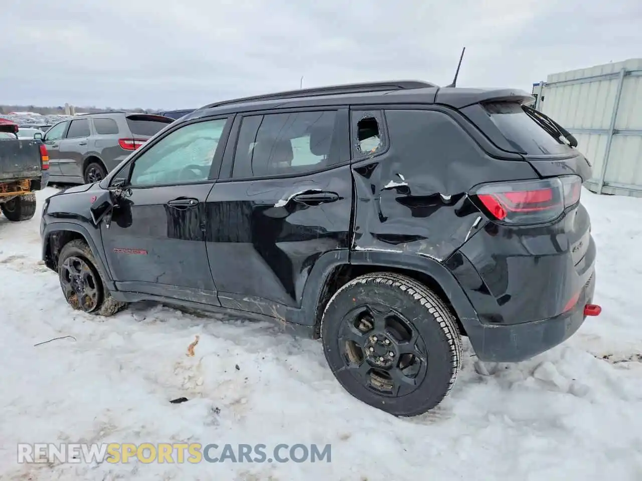 2 Photograph of a damaged car 3C4NJDDN5PT567852 JEEP COMPASS 2023
