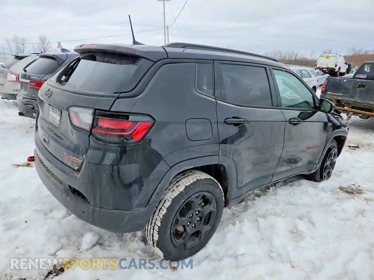 3 Photograph of a damaged car 3C4NJDDN5PT567852 JEEP COMPASS 2023