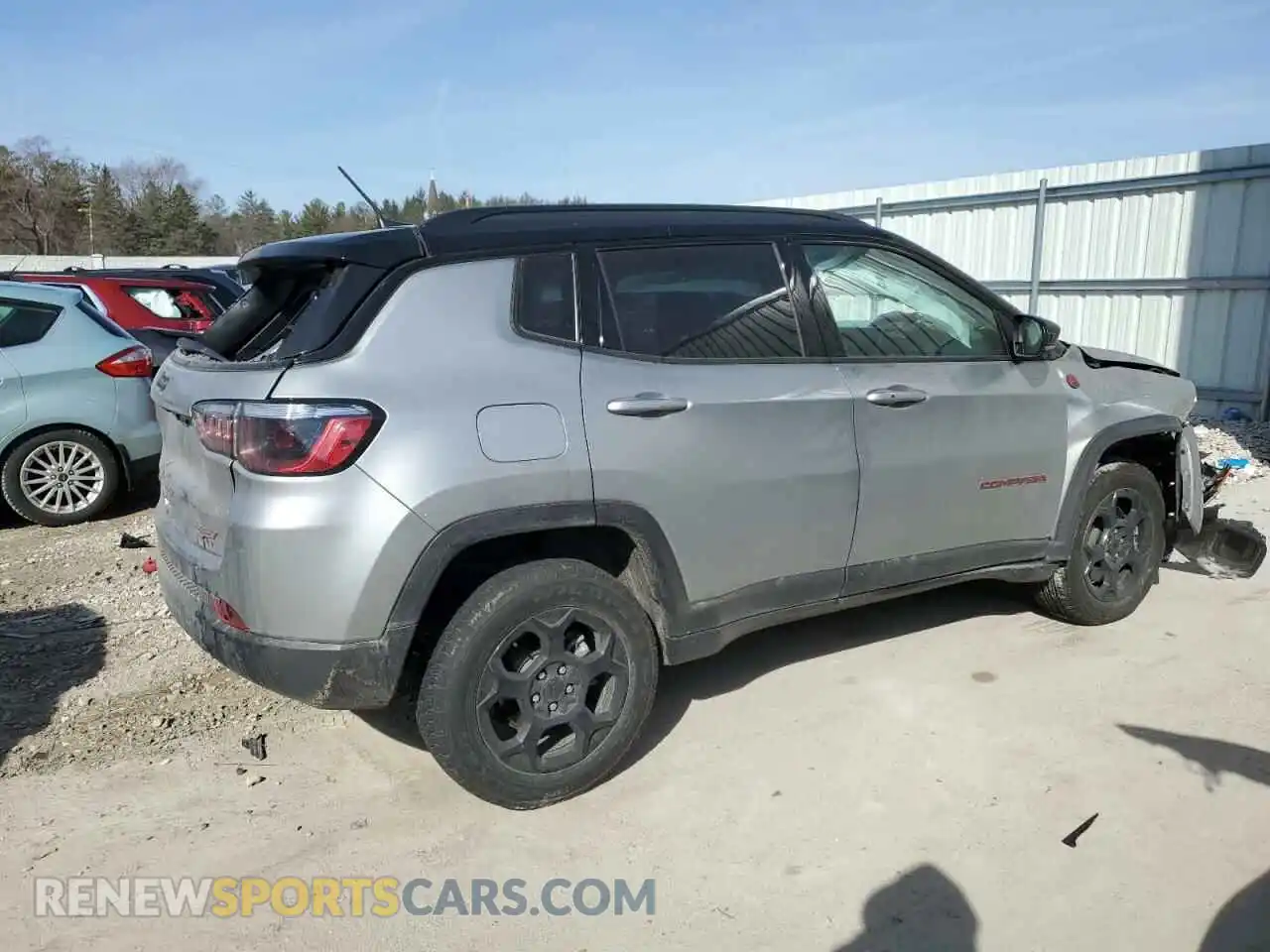 3 Photograph of a damaged car 3C4NJDDN6PT564930 JEEP COMPASS 2023