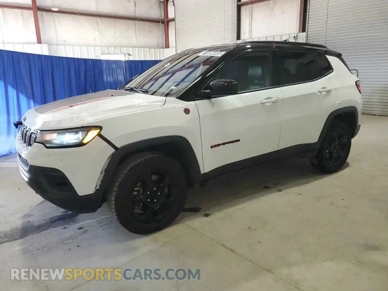 1 Photograph of a damaged car 3C4NJDDN7PT567058 JEEP COMPASS 2023