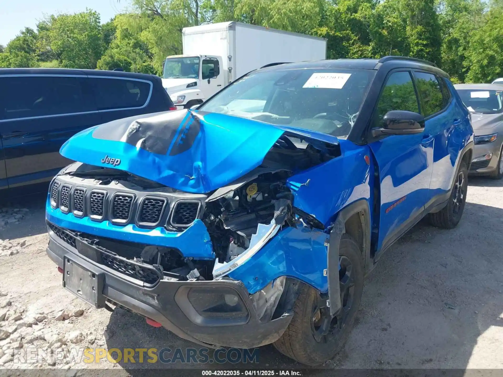 2 fotografías del automóvil dañado 3C4NJDDN8PT564654 JEEP COMPASS 2023
